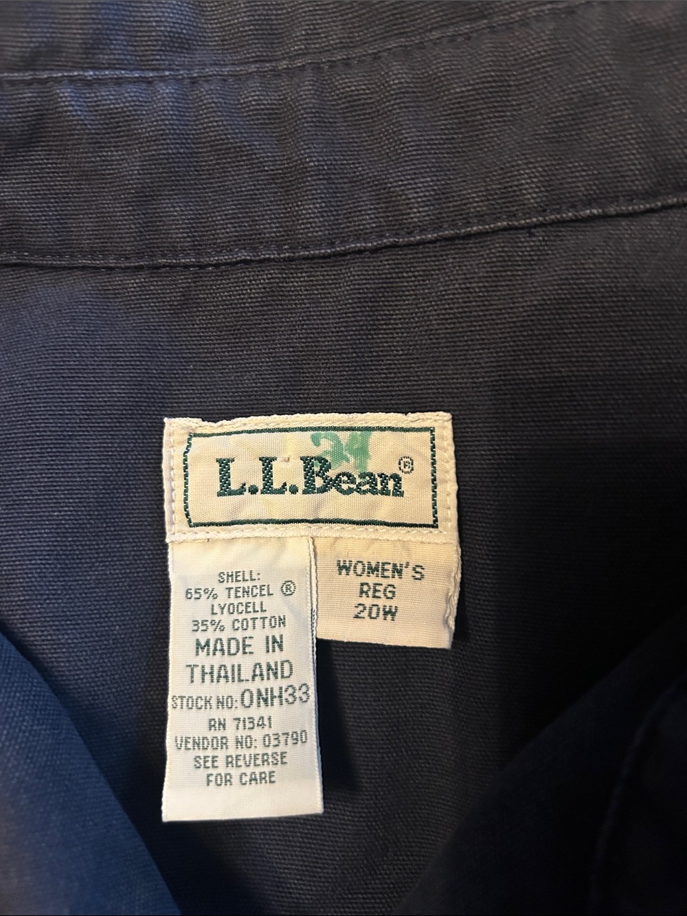 LL Bean Classic Women's Navy Button-Up oversized Jacket Tencel/ Cotton blend - Picture 6 of 9